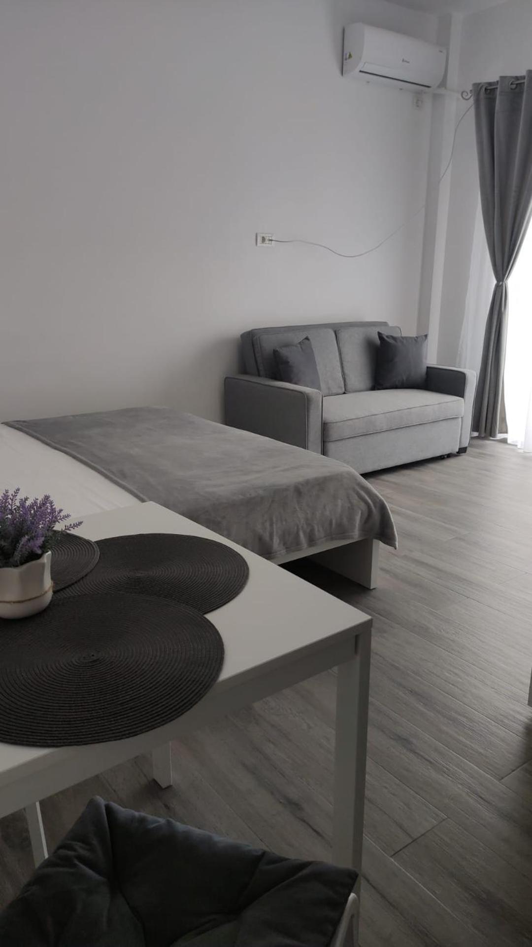 Nubia Sea View Apartment คอสติเนช ภายนอก รูปภาพ